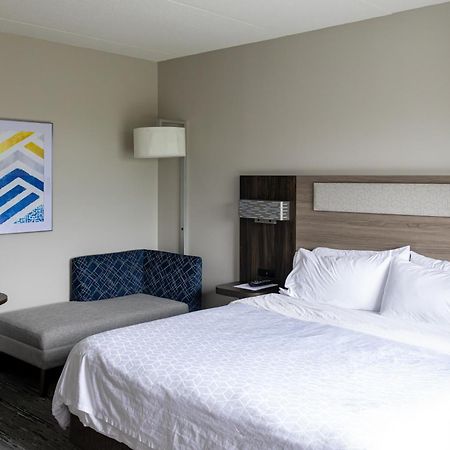 Holiday Inn Express Hotel & Suites Brockville By Ihg Esterno foto