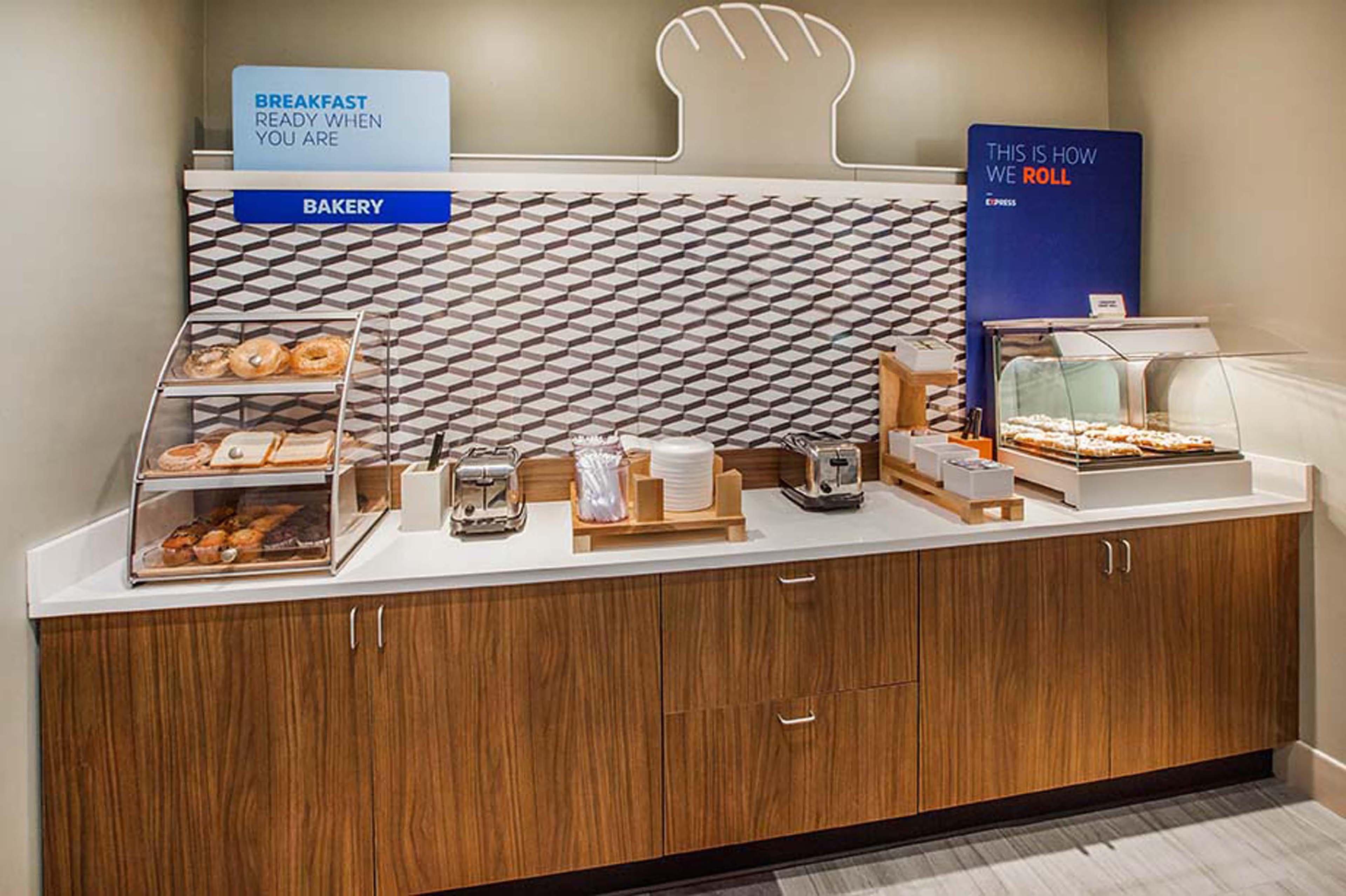Holiday Inn Express Hotel & Suites Brockville By Ihg Esterno foto