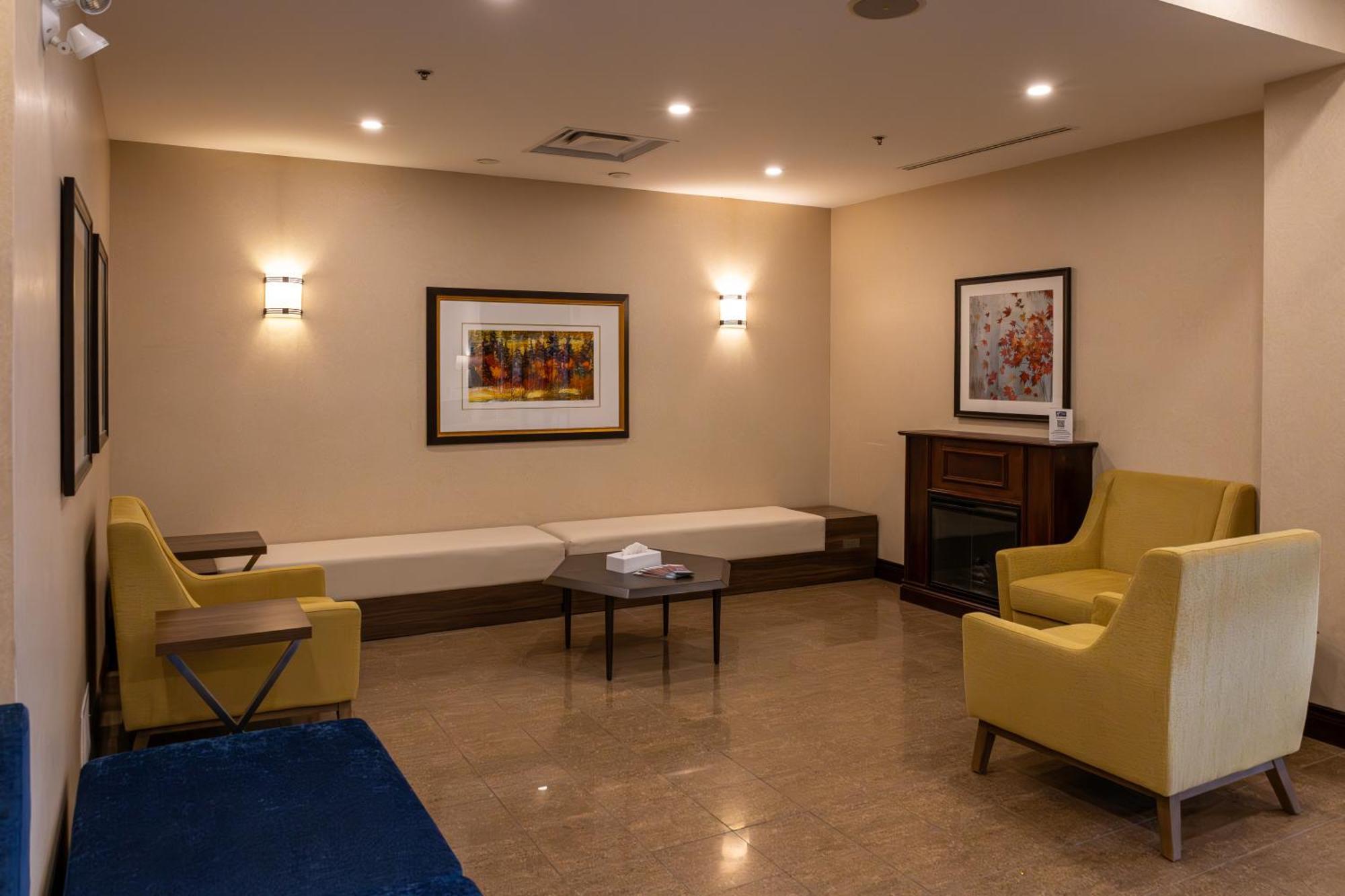 Holiday Inn Express Hotel & Suites Brockville By Ihg Esterno foto