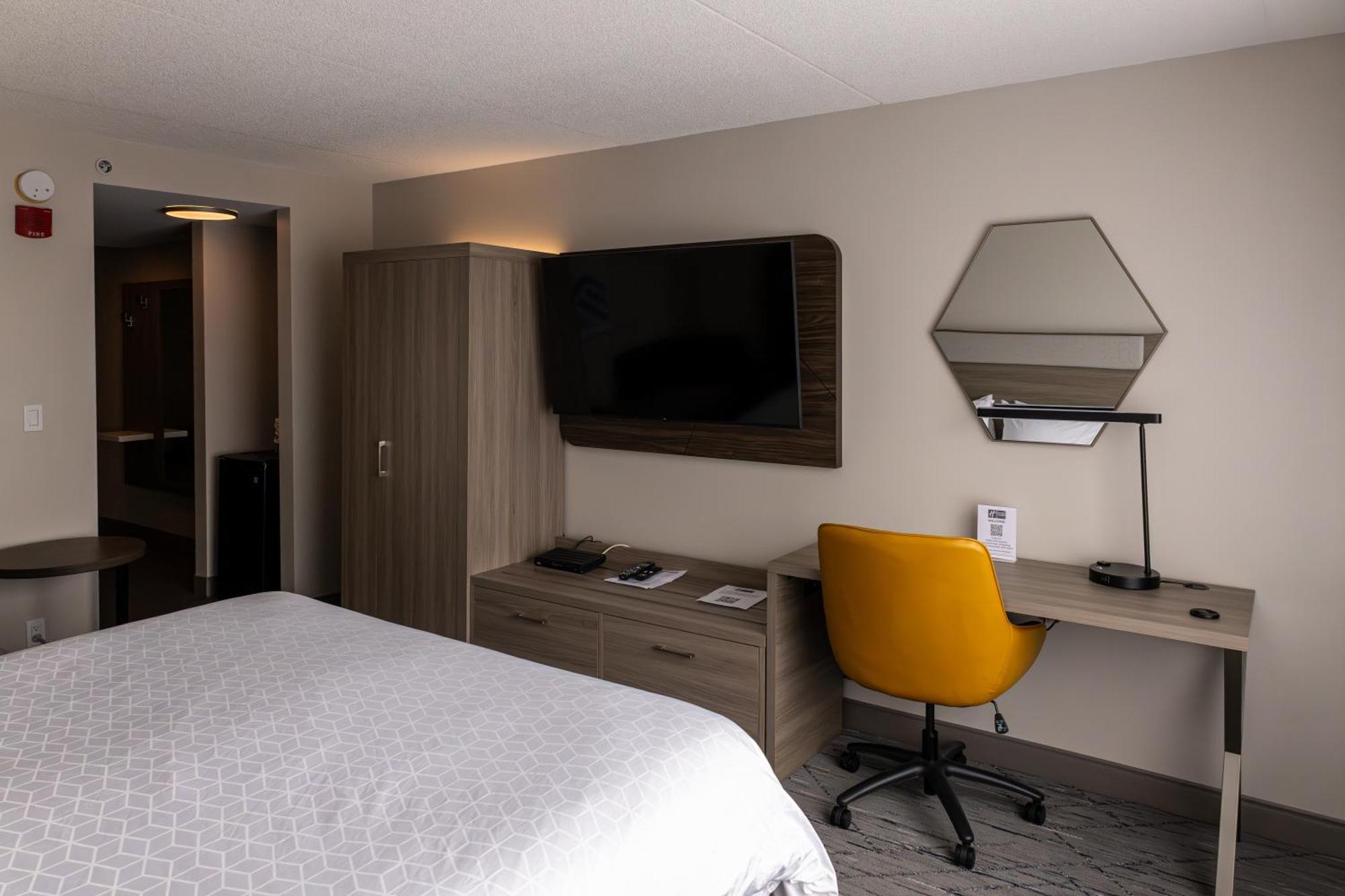 Holiday Inn Express Hotel & Suites Brockville By Ihg Esterno foto