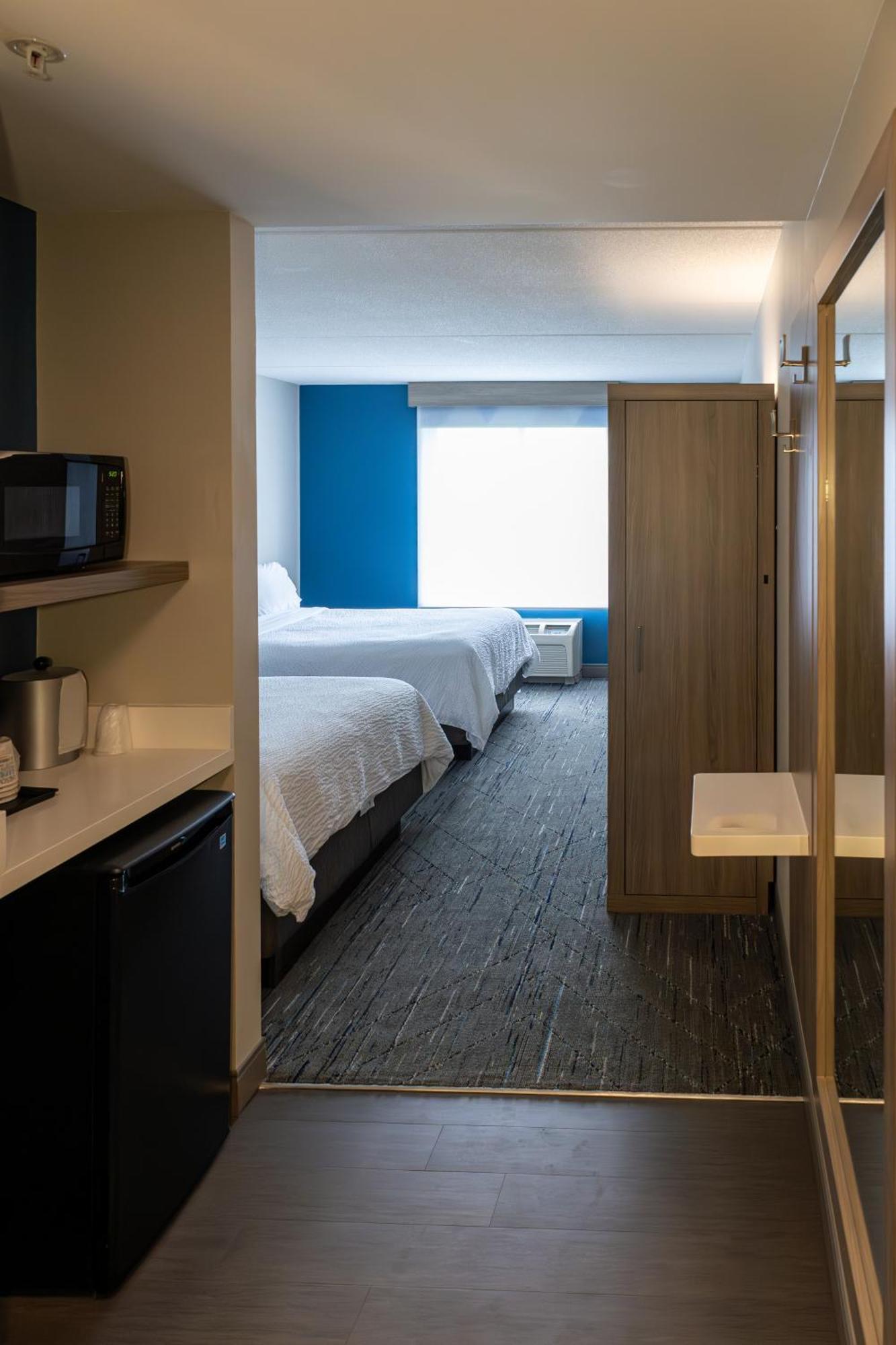 Holiday Inn Express Hotel & Suites Brockville By Ihg Esterno foto