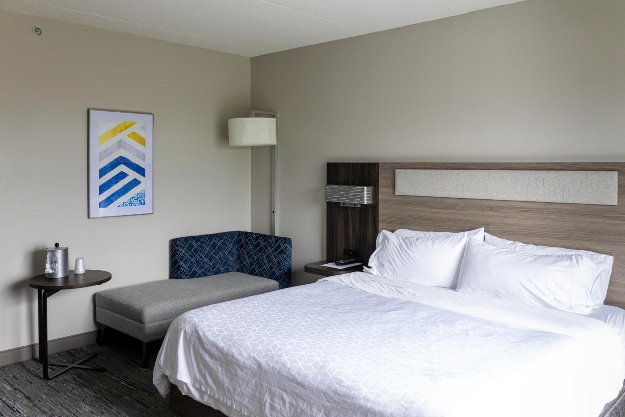 Holiday Inn Express Hotel & Suites Brockville By Ihg Esterno foto