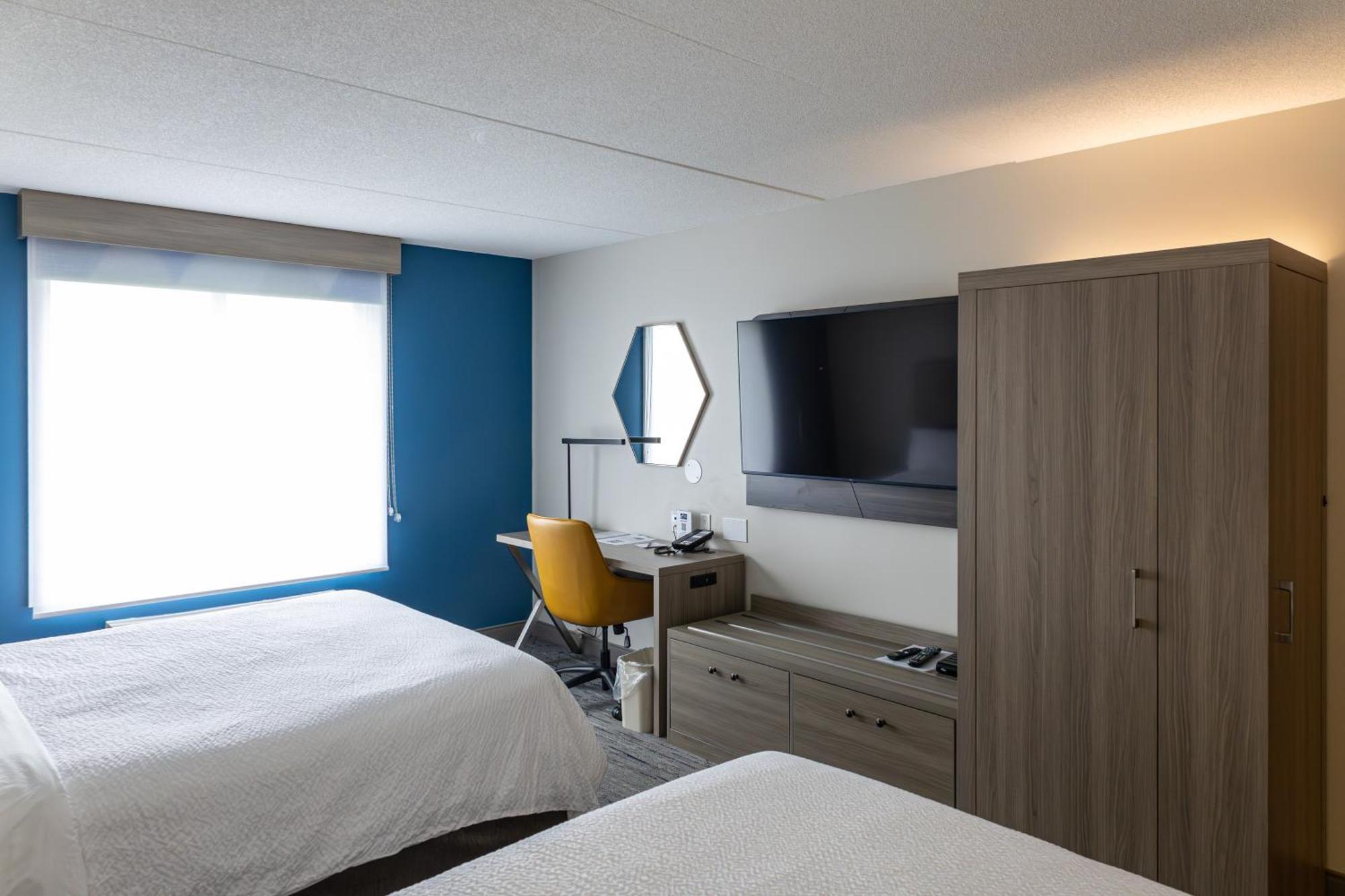 Holiday Inn Express Hotel & Suites Brockville By Ihg Esterno foto