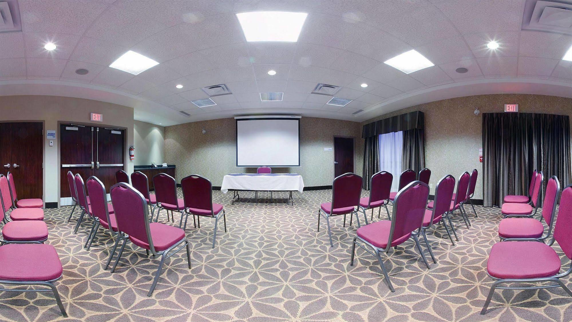 Holiday Inn Express Hotel & Suites Brockville By Ihg Esterno foto